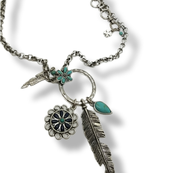 LUCKY BRAND SILVERTONE NATIVE/SOUTHWEST STYLE CHARMED NECKLACE - Picture 3 of 6